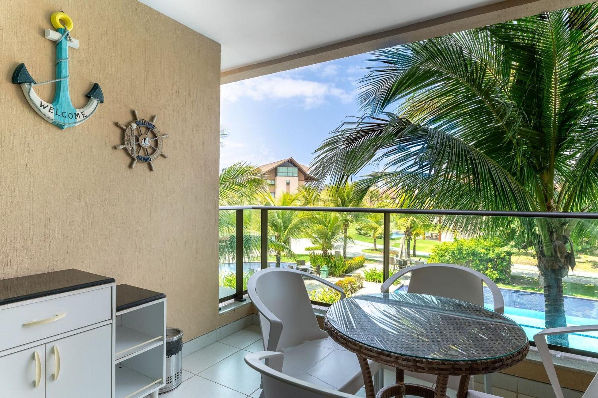 Nui Supreme Living Muro Alto Por Brevelar *