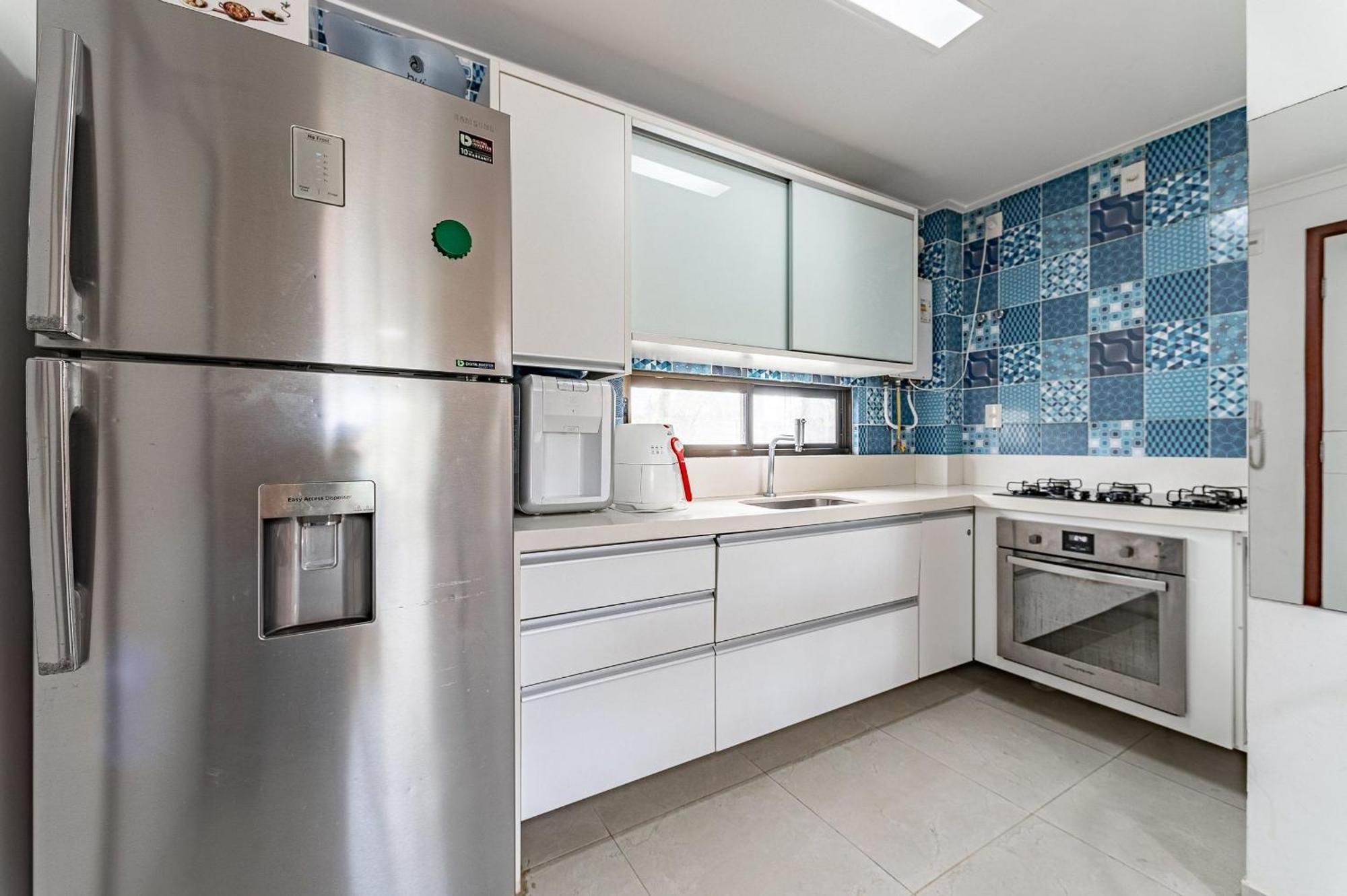 Nui Supreme Living Muro Alto Por Brevelar