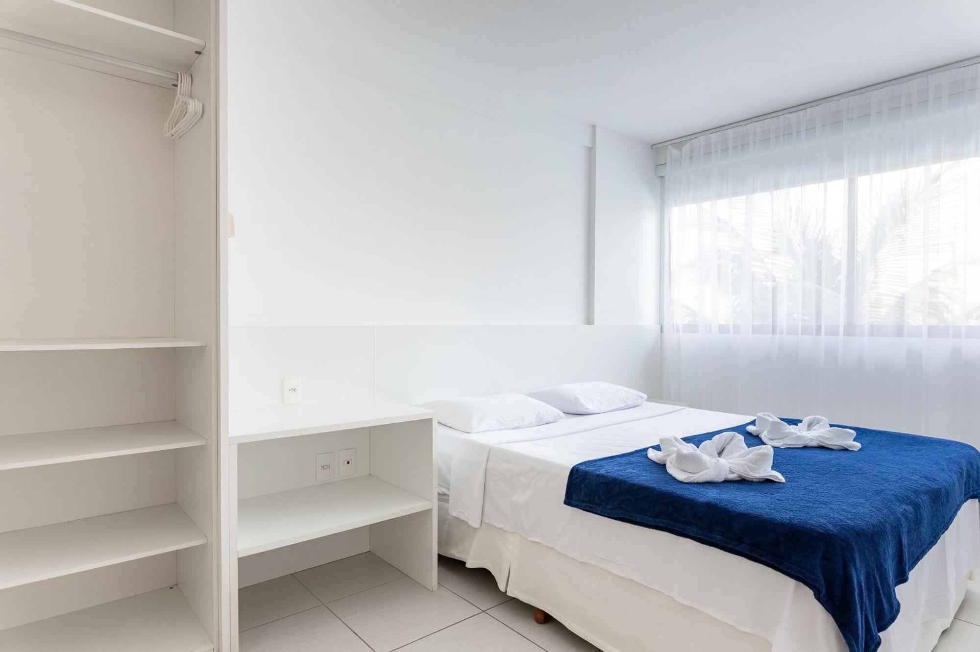 Nui Supreme Living Muro Alto Por Brevelar *