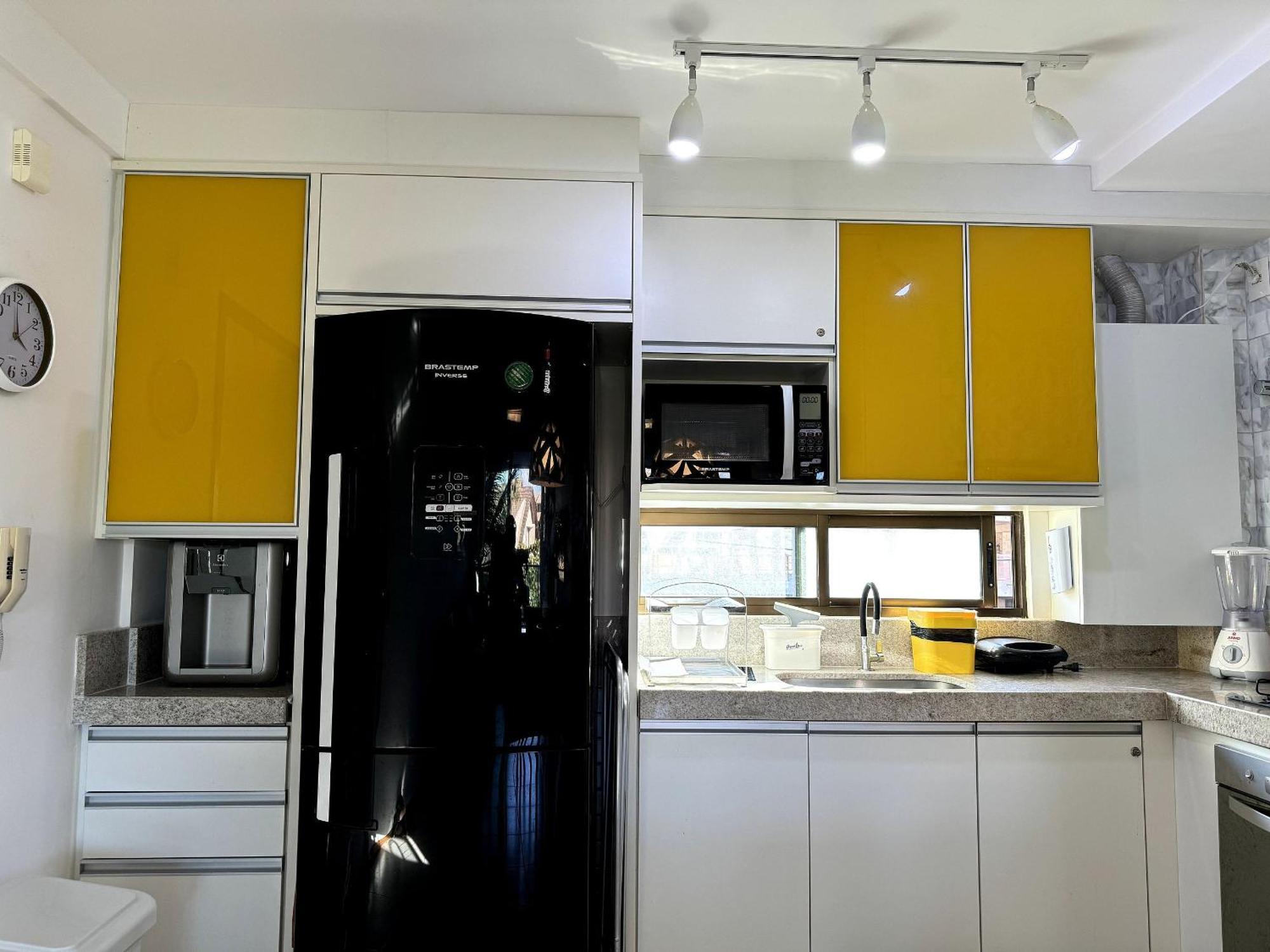 Nui Supreme Living Muro Alto Por Brevelar Casa de Férias